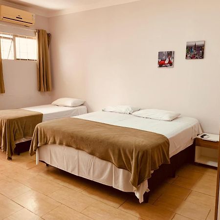 Hotel Belvedere Araras - Facil Acesso Hospital Sao Leopoldo E Faculdades Bagian luar foto