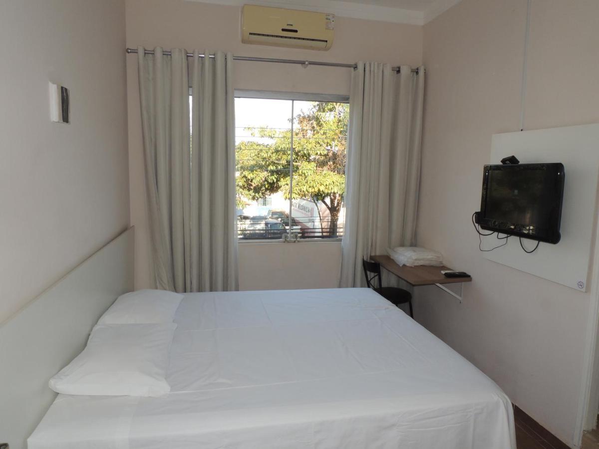 Hotel Belvedere Araras - Facil Acesso Hospital Sao Leopoldo E Faculdades Bagian luar foto