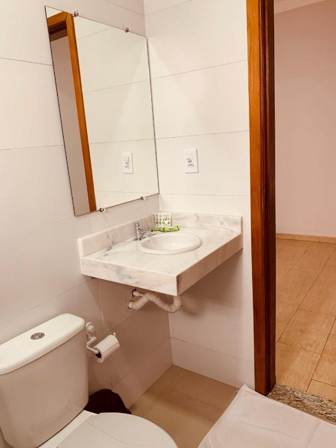 Hotel Belvedere Araras - Facil Acesso Hospital Sao Leopoldo E Faculdades Bagian luar foto